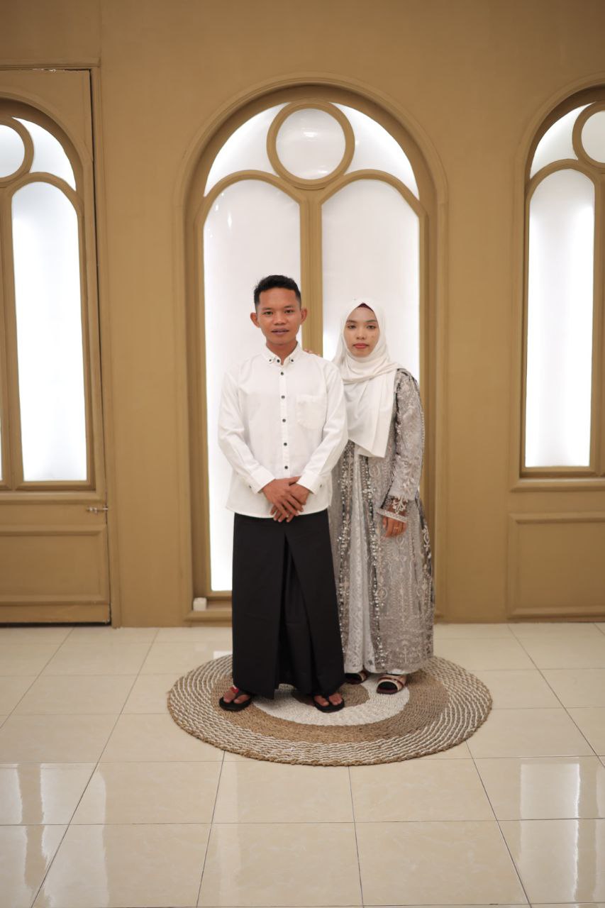 photo 6158962920868922652 y