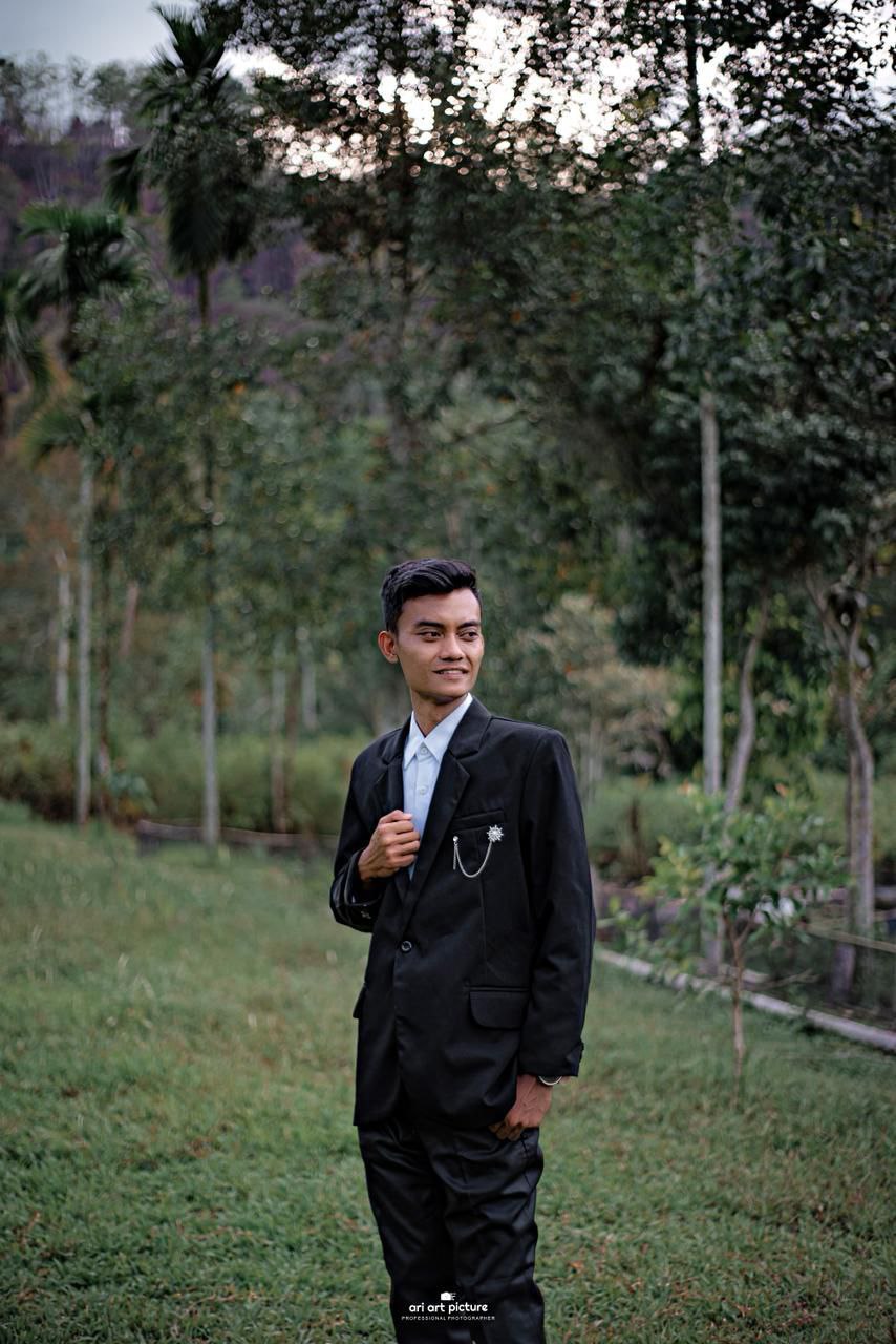 photo 6314400553273854793 y