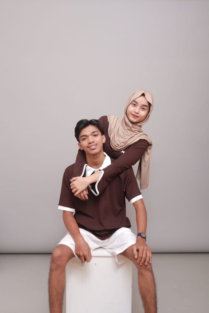 photo 6113957350147296107 y