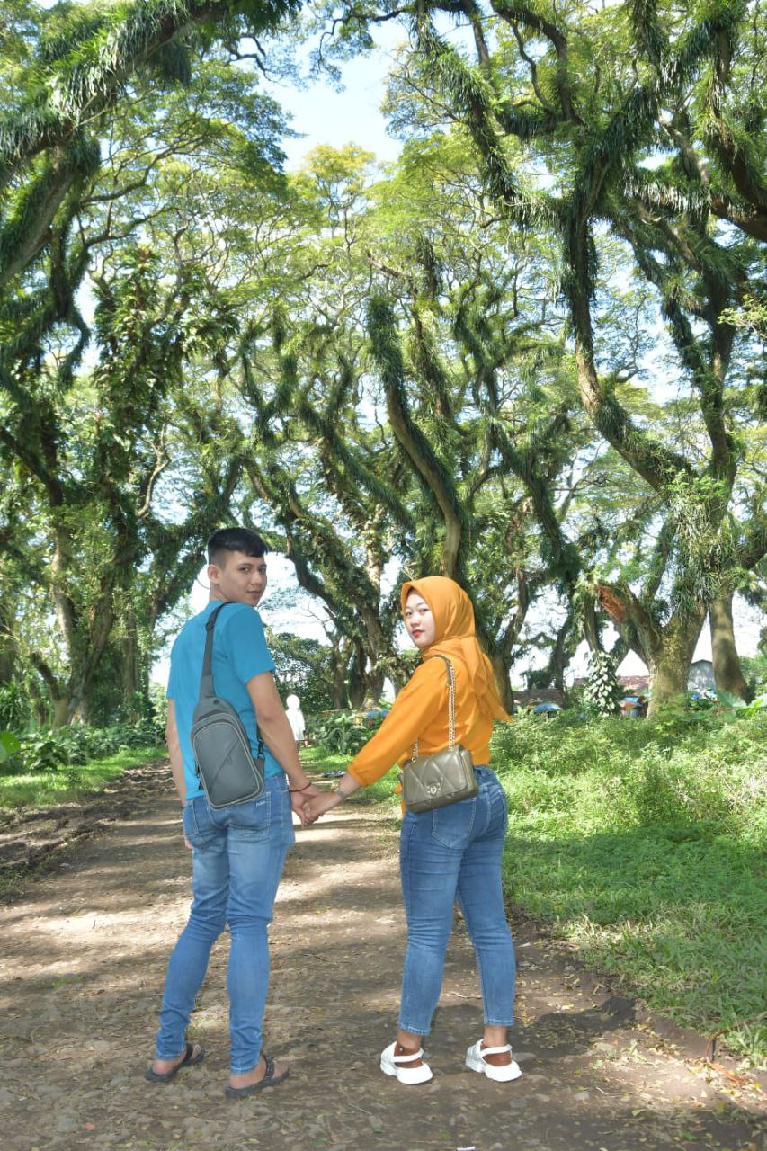 photo 6127281433916148544 y