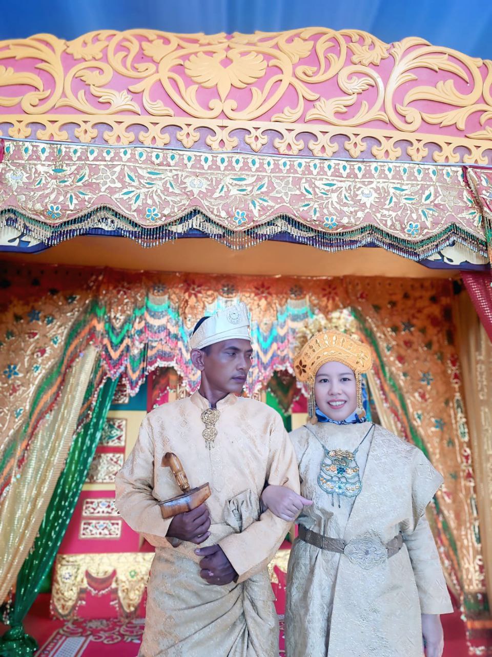 photo 6208381484595350442 y