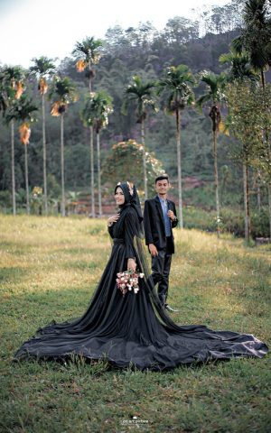 photo 6314400553273854791 y