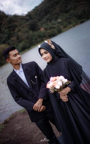 photo 6314400553273854794 y